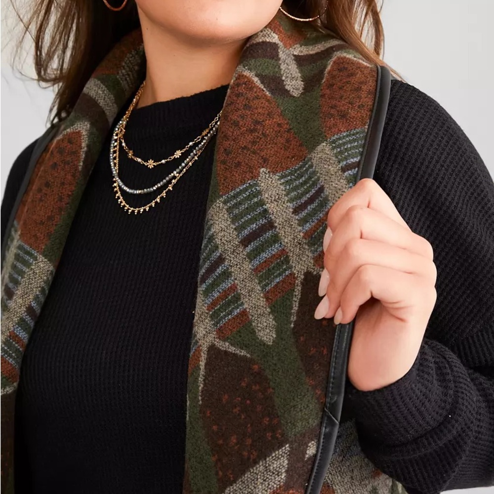 Buckle Aztec Flyaway Patterned Cardigan - Picture 3 of 5